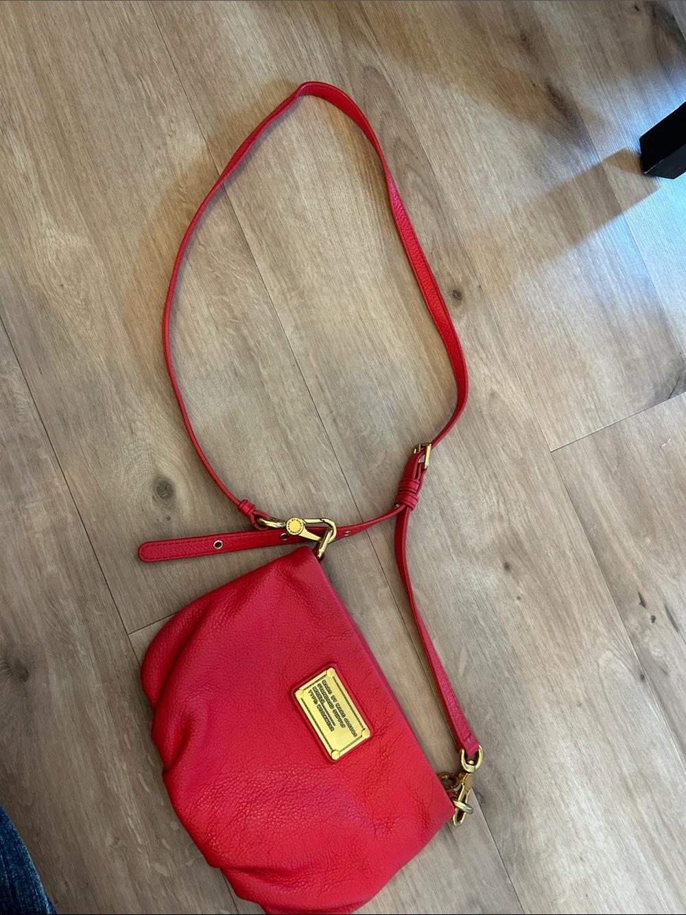 Marc by Marc Jacobs Red Leather Clutch with Gold Plaque - Picture 2 of 7